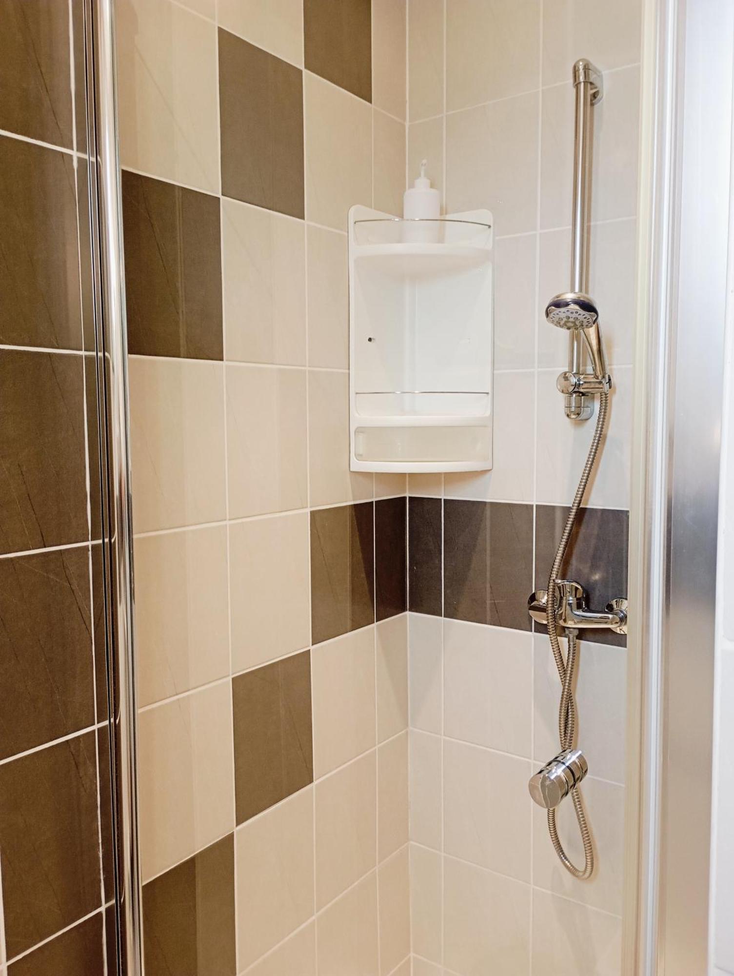Grand Appartement Proche Port Et Plages, 6 A 8 Pers, 3 Chambres, Climatise 阿格德 外观 照片