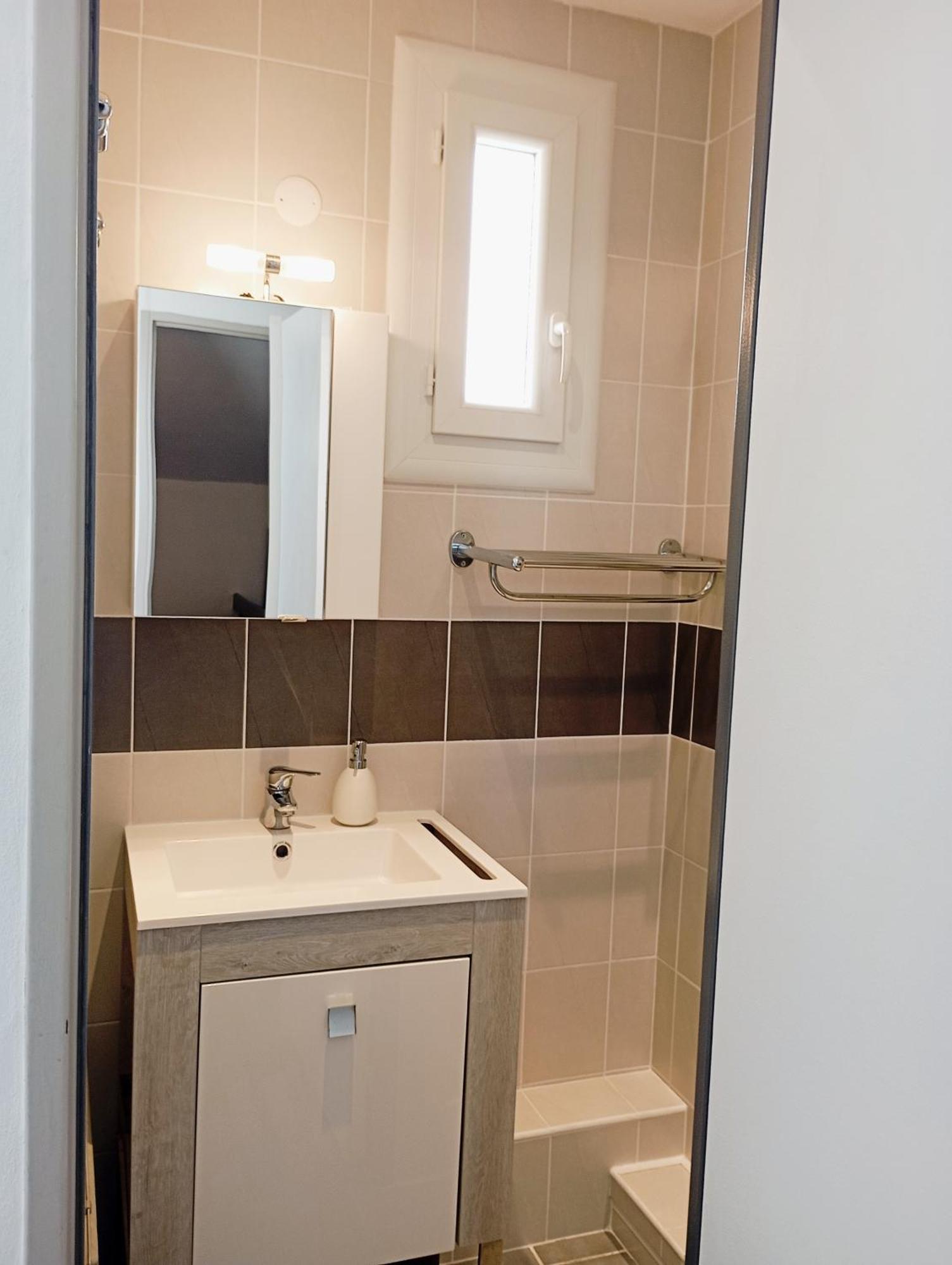 Grand Appartement Proche Port Et Plages, 6 A 8 Pers, 3 Chambres, Climatise 阿格德 外观 照片